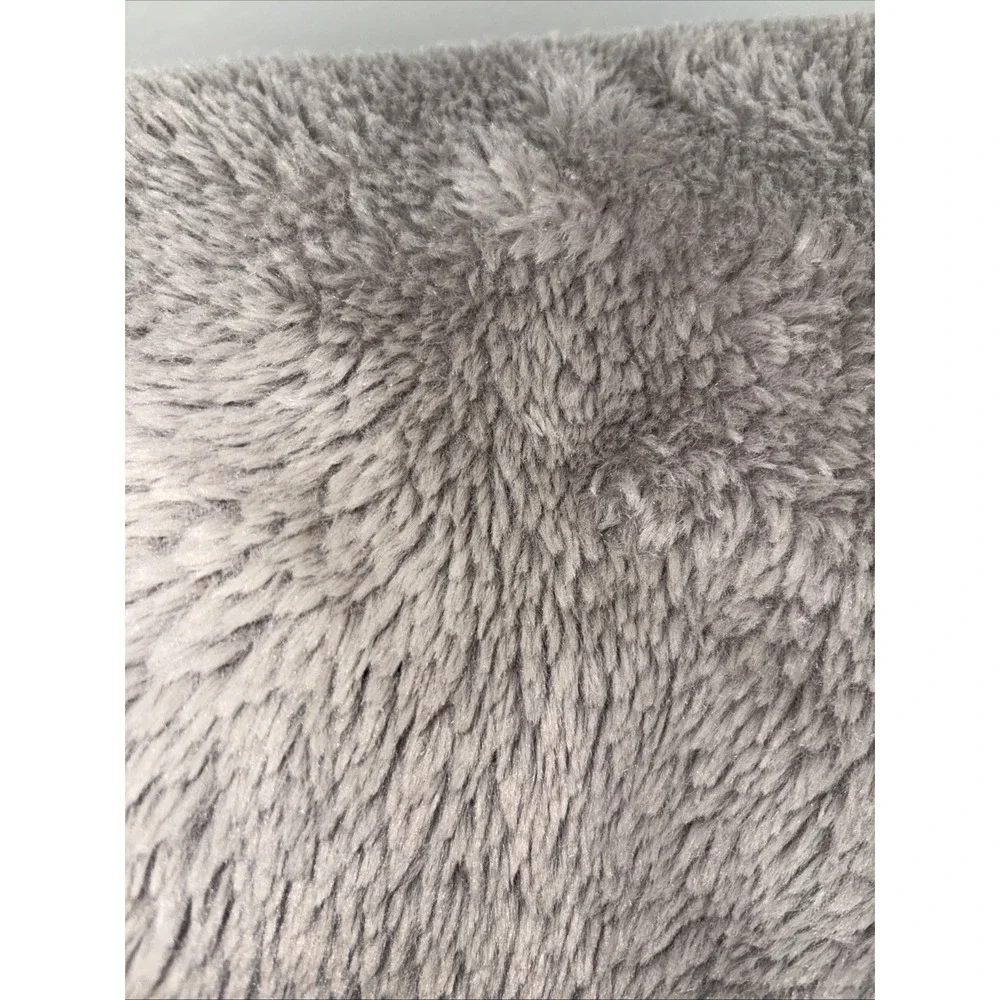 RH Restoration Hardware Faux Fur‎ Throw Blanket Silver gray Luxurious 50x64
