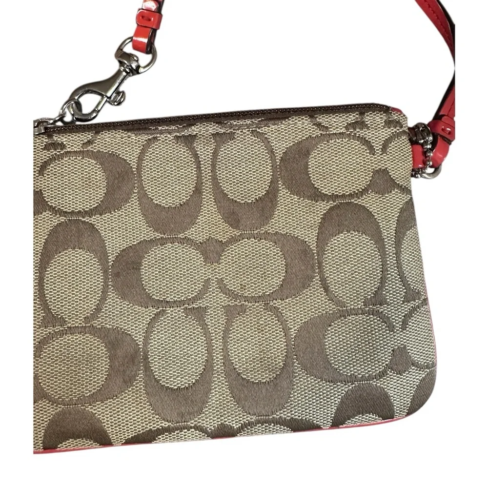 Coach iconic essentials add