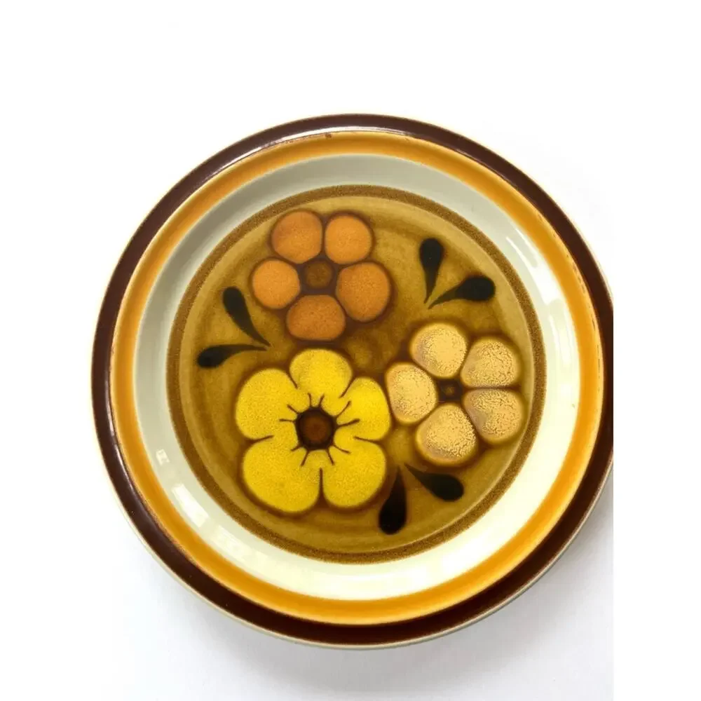 Vintage ceramic dinner