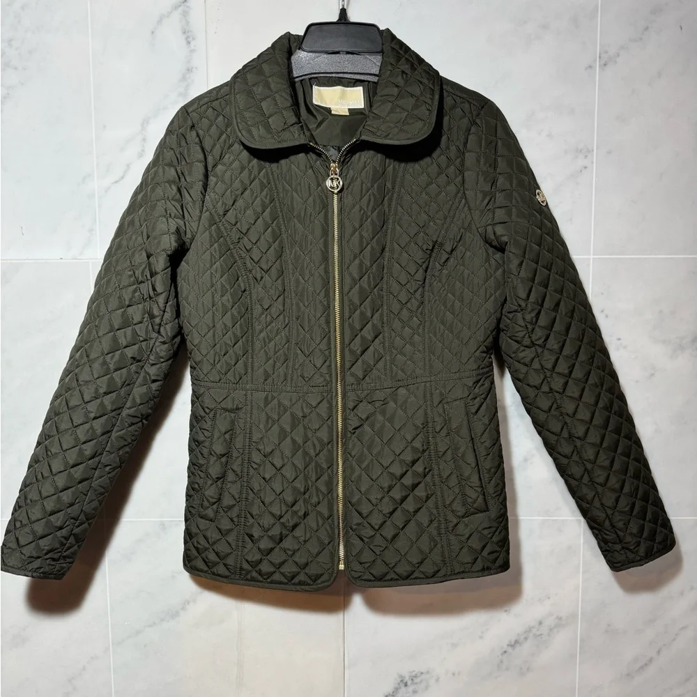 MICHAEL KORS QUILTED PUFFER JACKET Green WITH GOLD DETAILS SIZE S