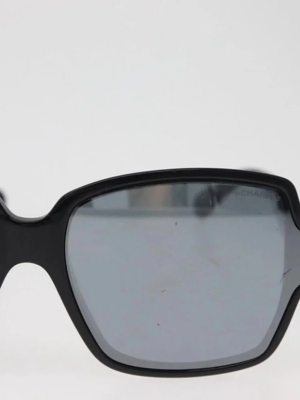 CHANEL brand	chanel color	black
