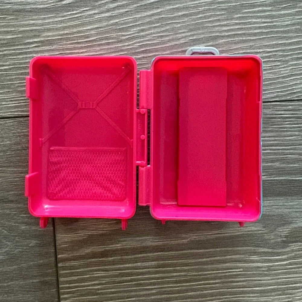 Barbie Doll Accessory Pink Retractable Handle Travel Plastic Luggage Suitcase