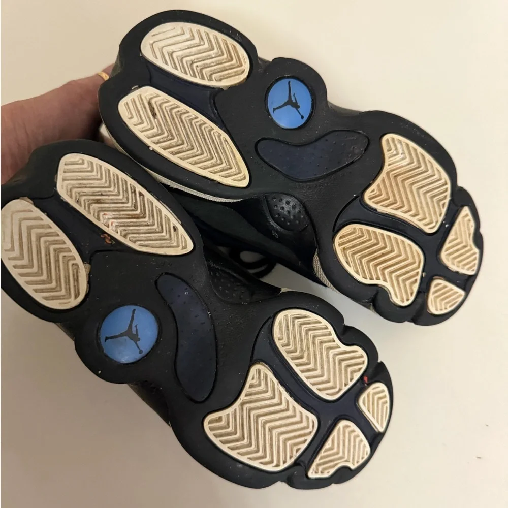 Jordan Kids Navy and Black Sneakers