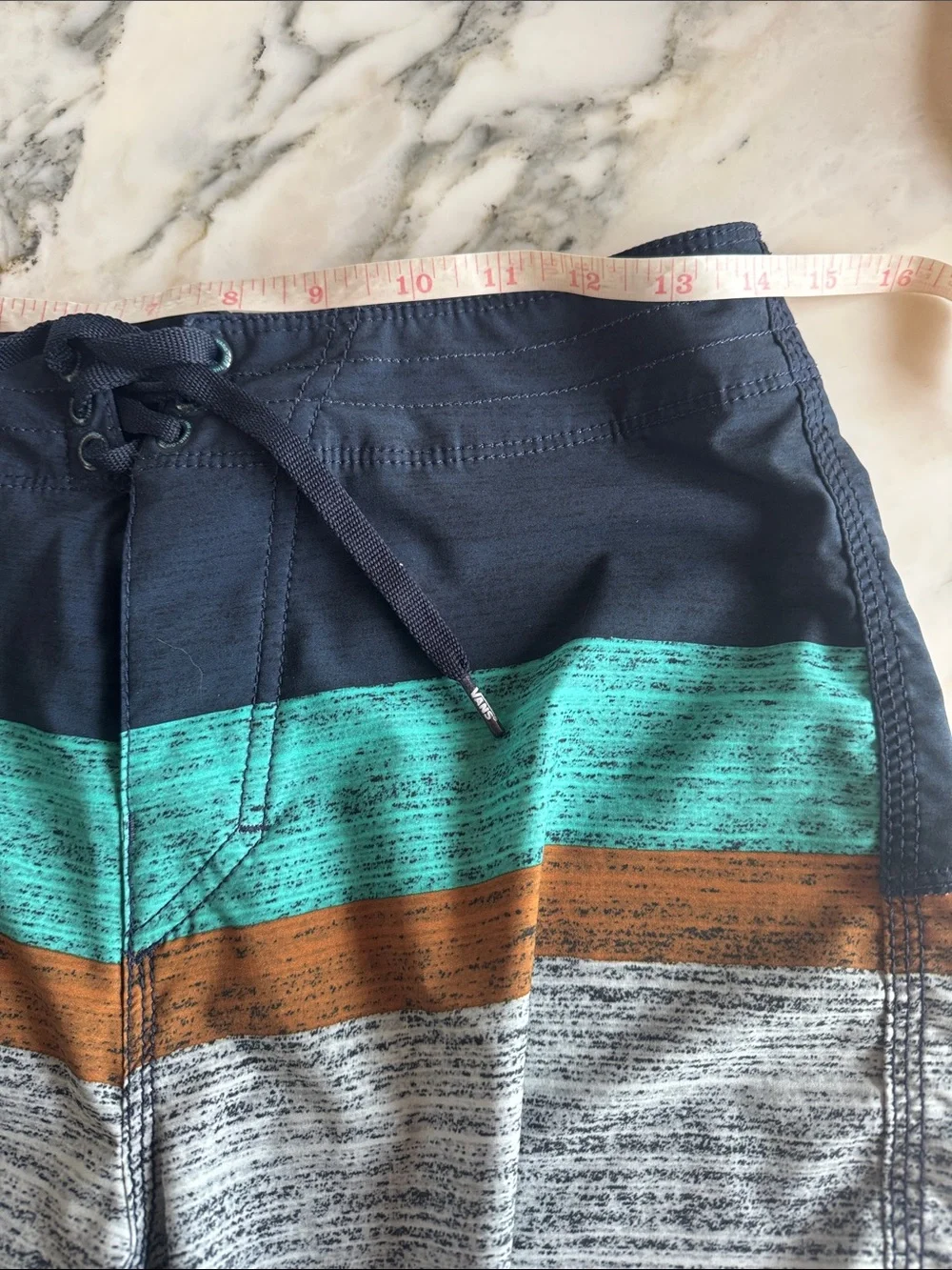 Vans era stretch