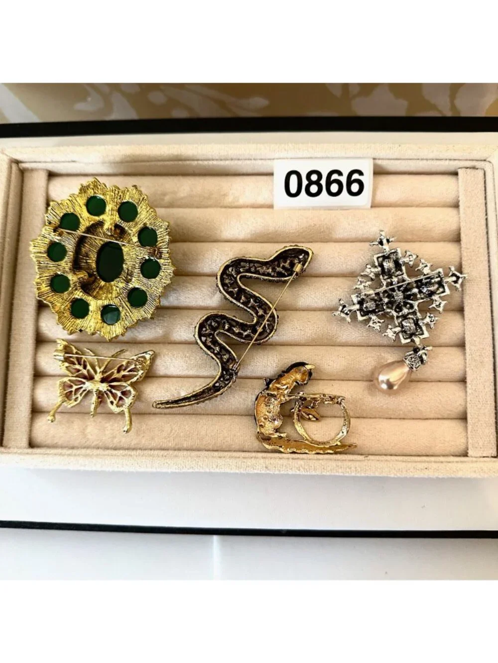 N/A stunning collection