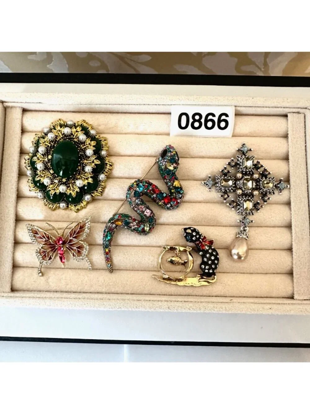 N/A stunning collection