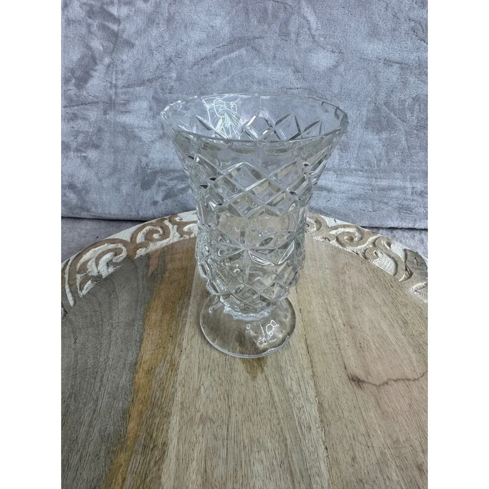 Vintage Style Clear Pressed Glass‎ Diamond Cut Pedestal Flower Vase 6.5 Inch
