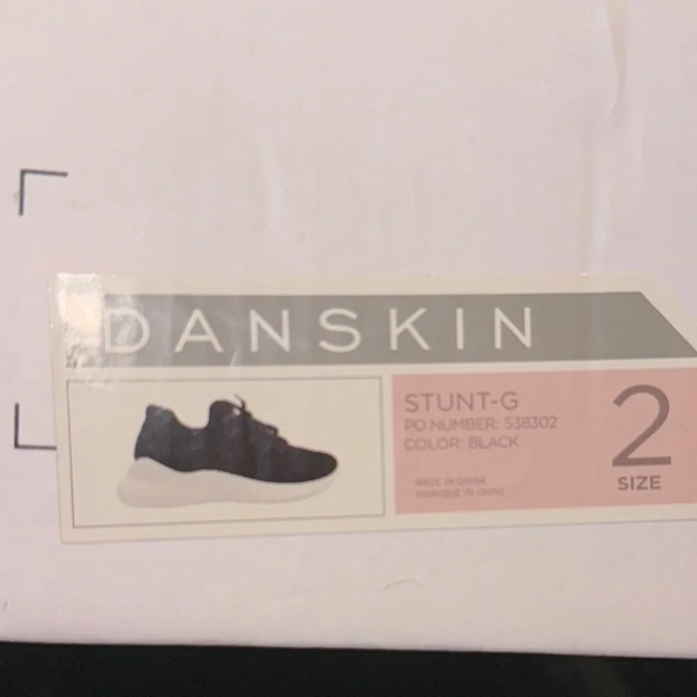 Danskin stylish everyday white