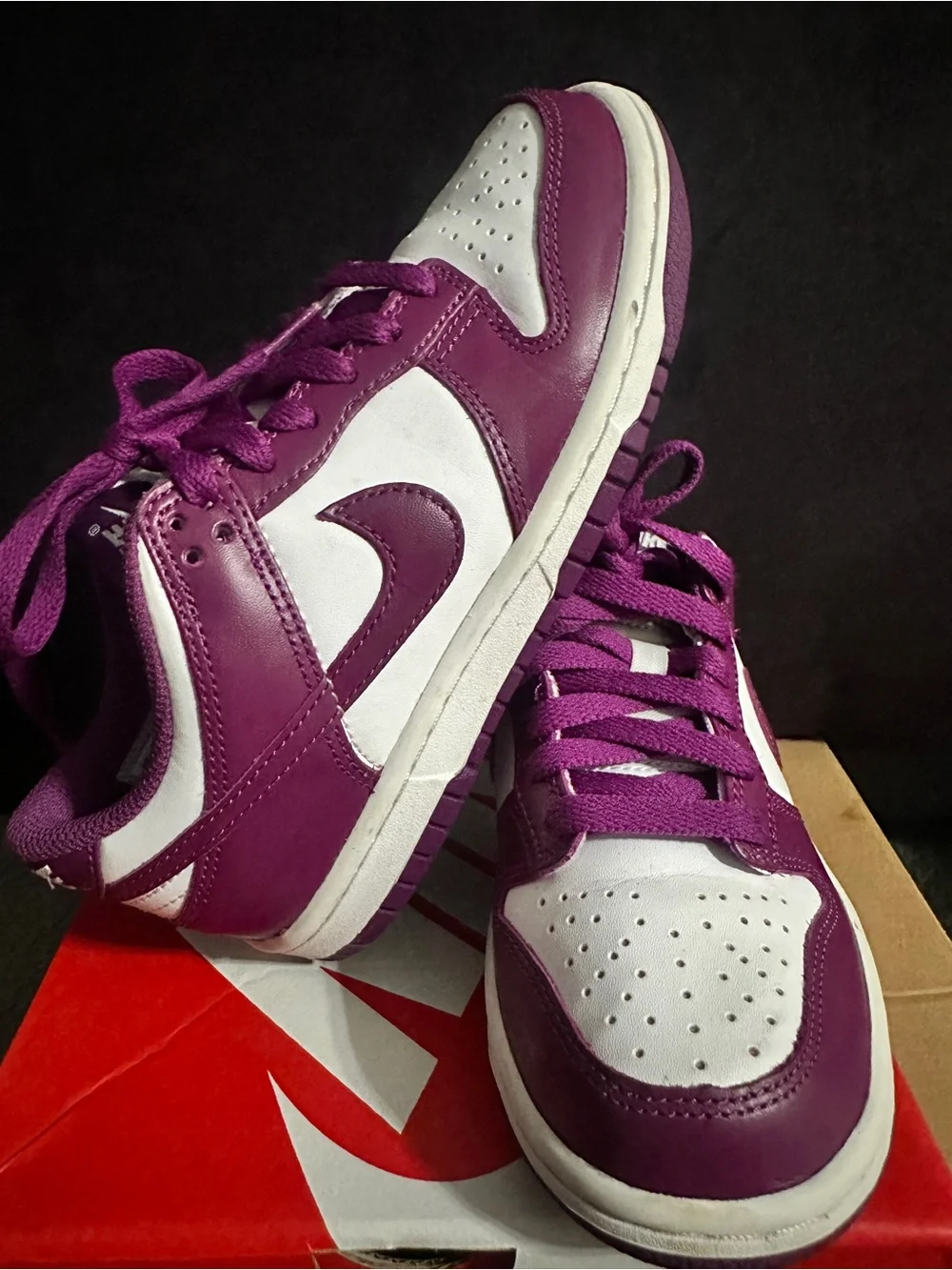 Nike low top