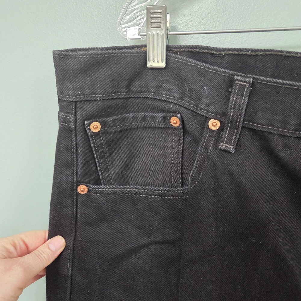 Levis classic black