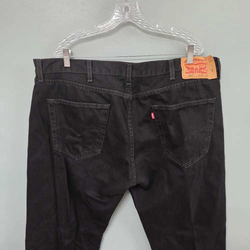 Levis classic black