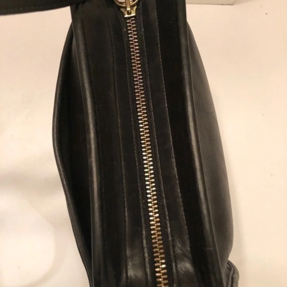 Coach surface wear some
