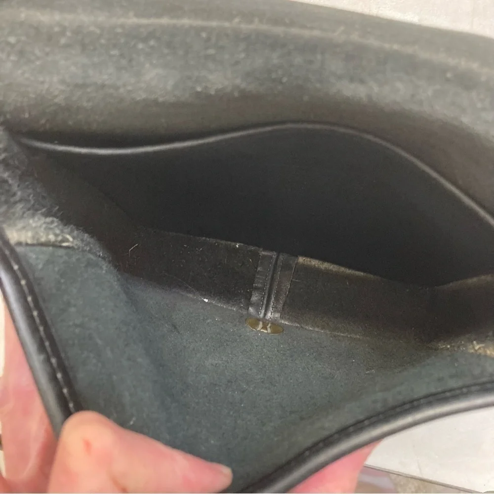 Coach scuffs indentations