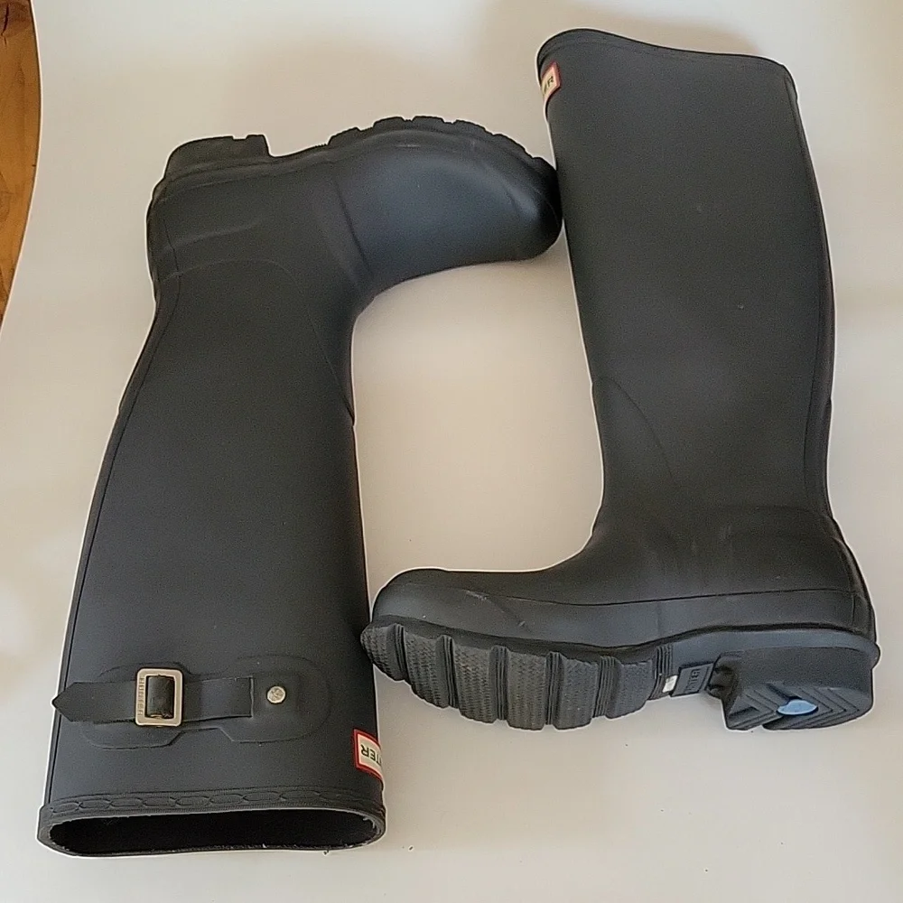 Hunter tall gray