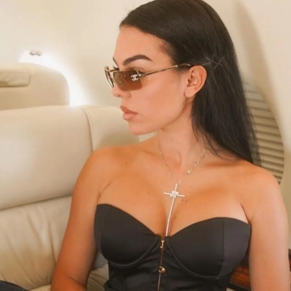 Like New✨CHANEL Gold vintage sunglasses Swarovski crystal CC’s