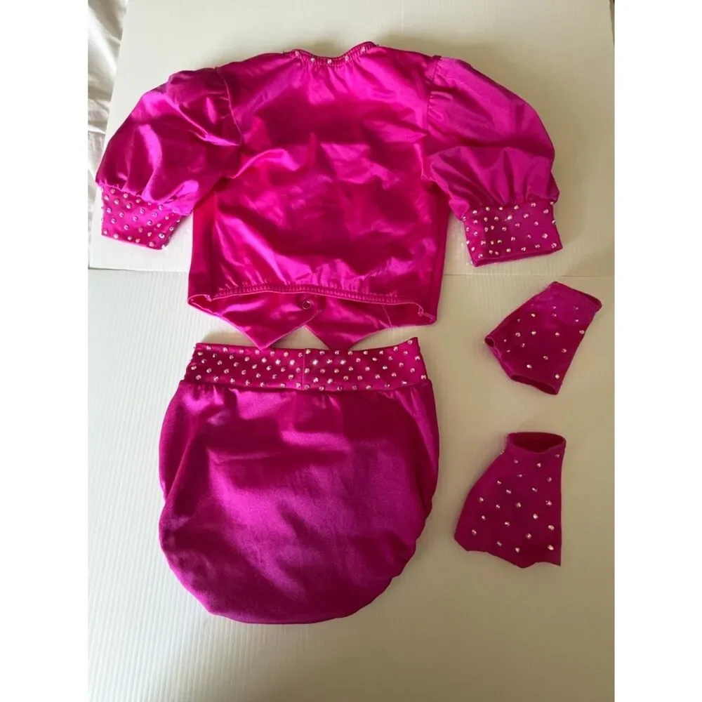 Kelle dance costume piece