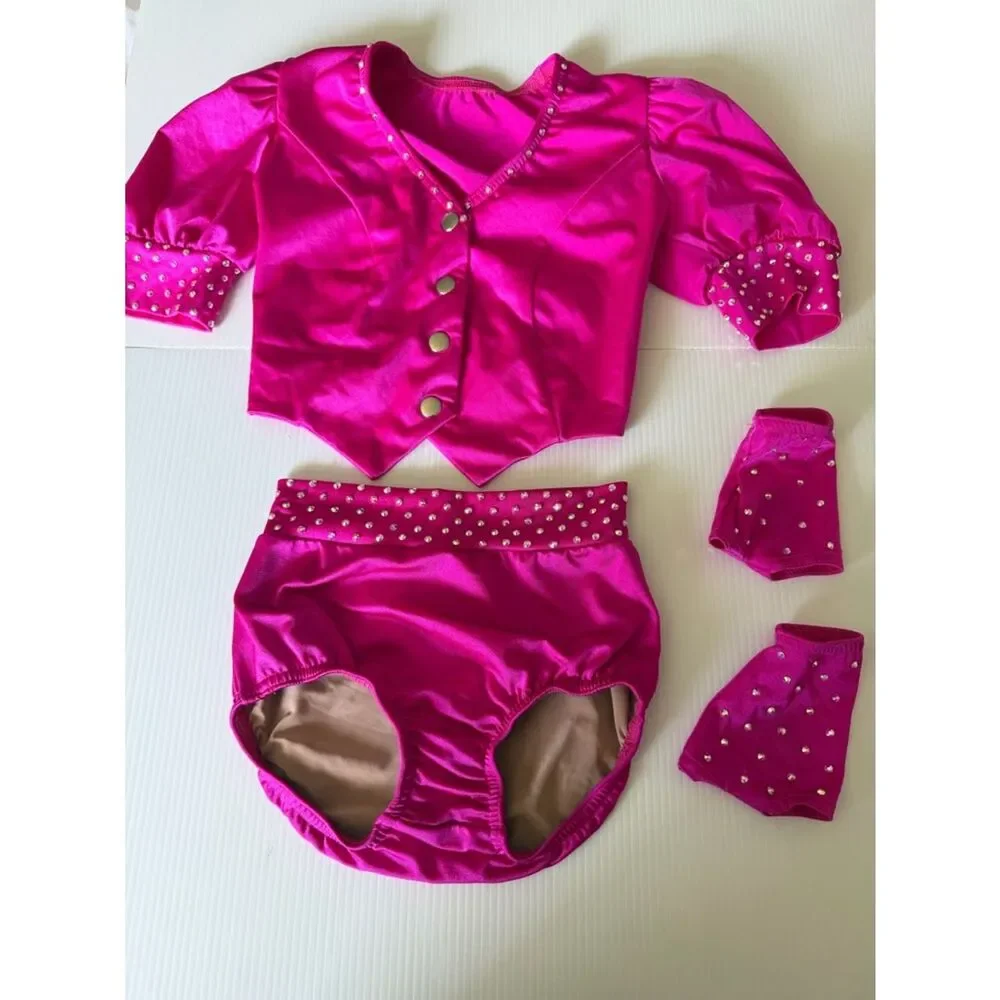 Kelle dance costume piece