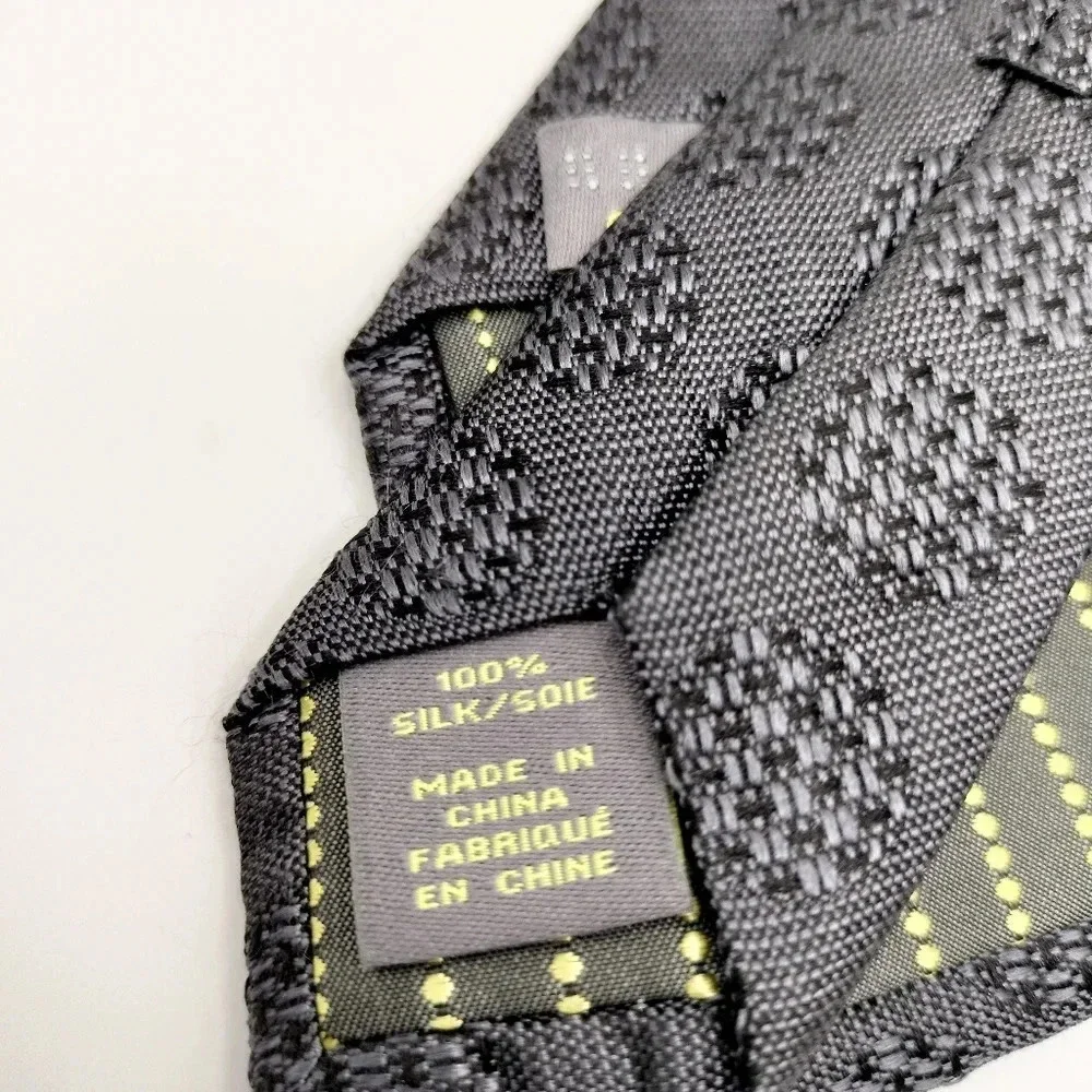 C2 by Calibrate inches houndstooth