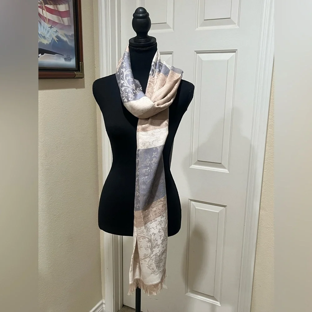 DRAEGER MADE IN FRANCE elegant gray