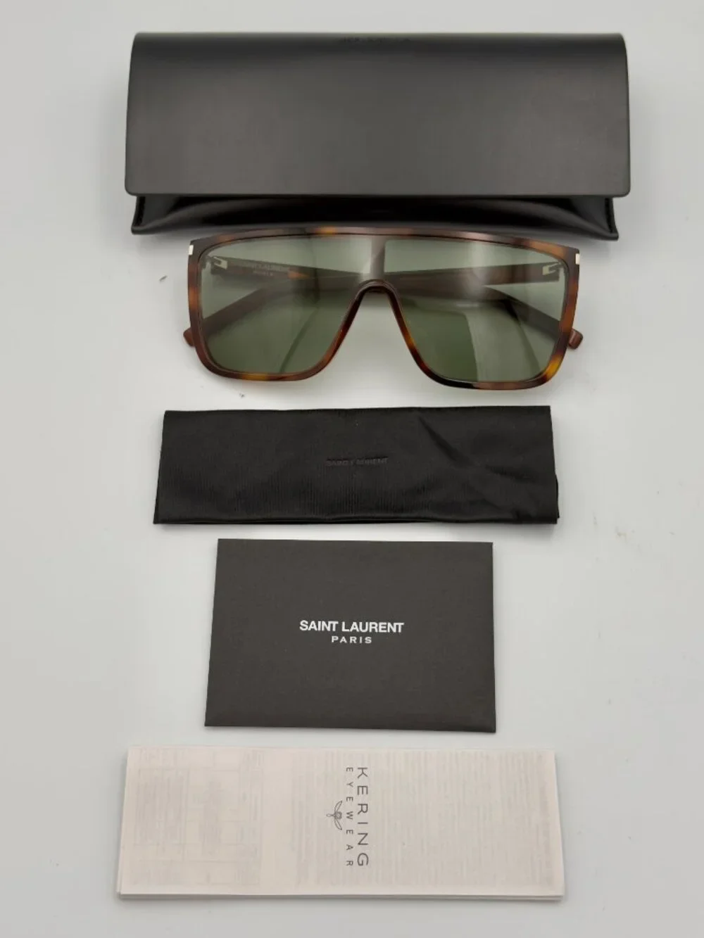 Yves Saint Laurent saint laurent