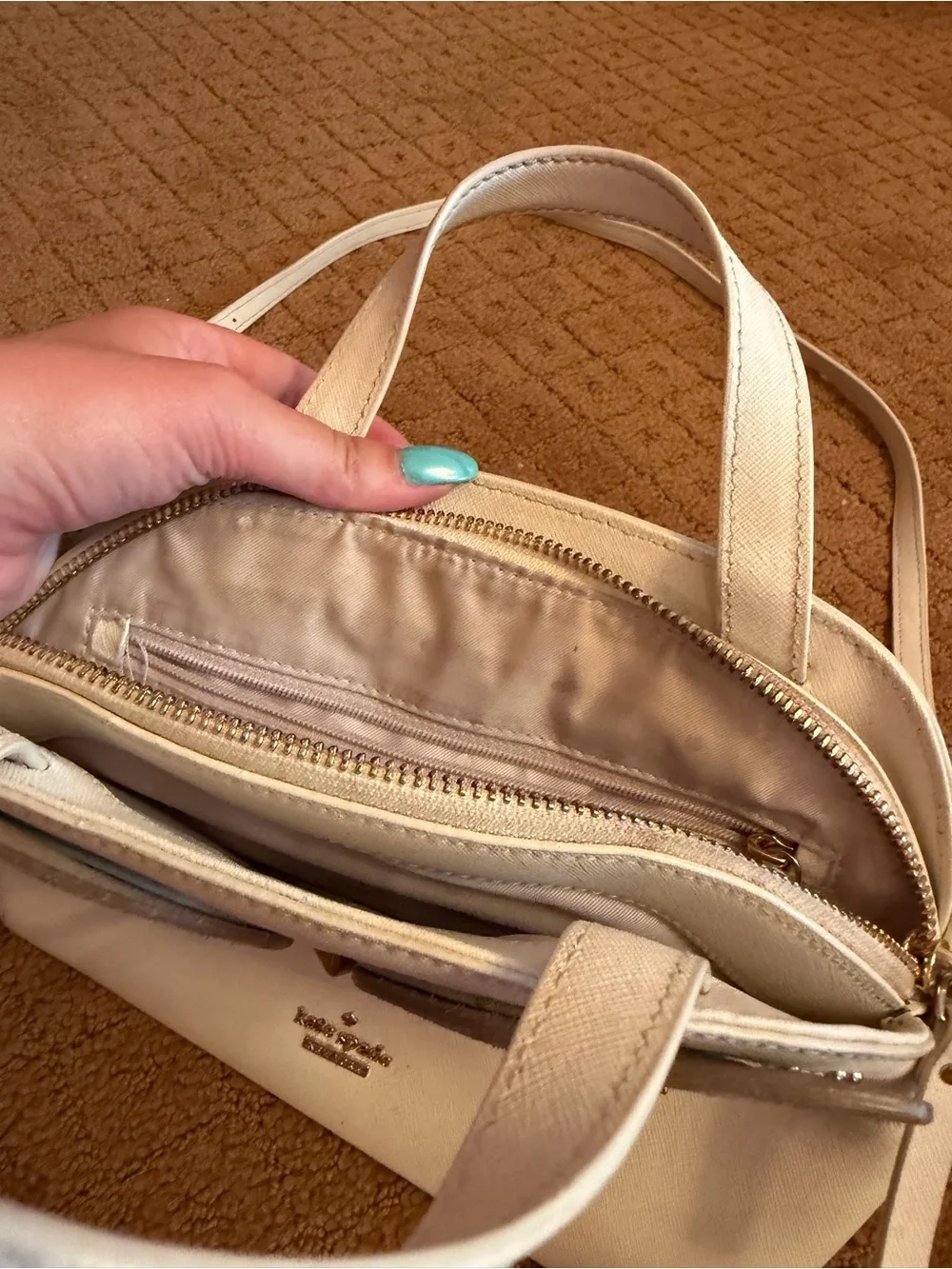 kate spade am selling