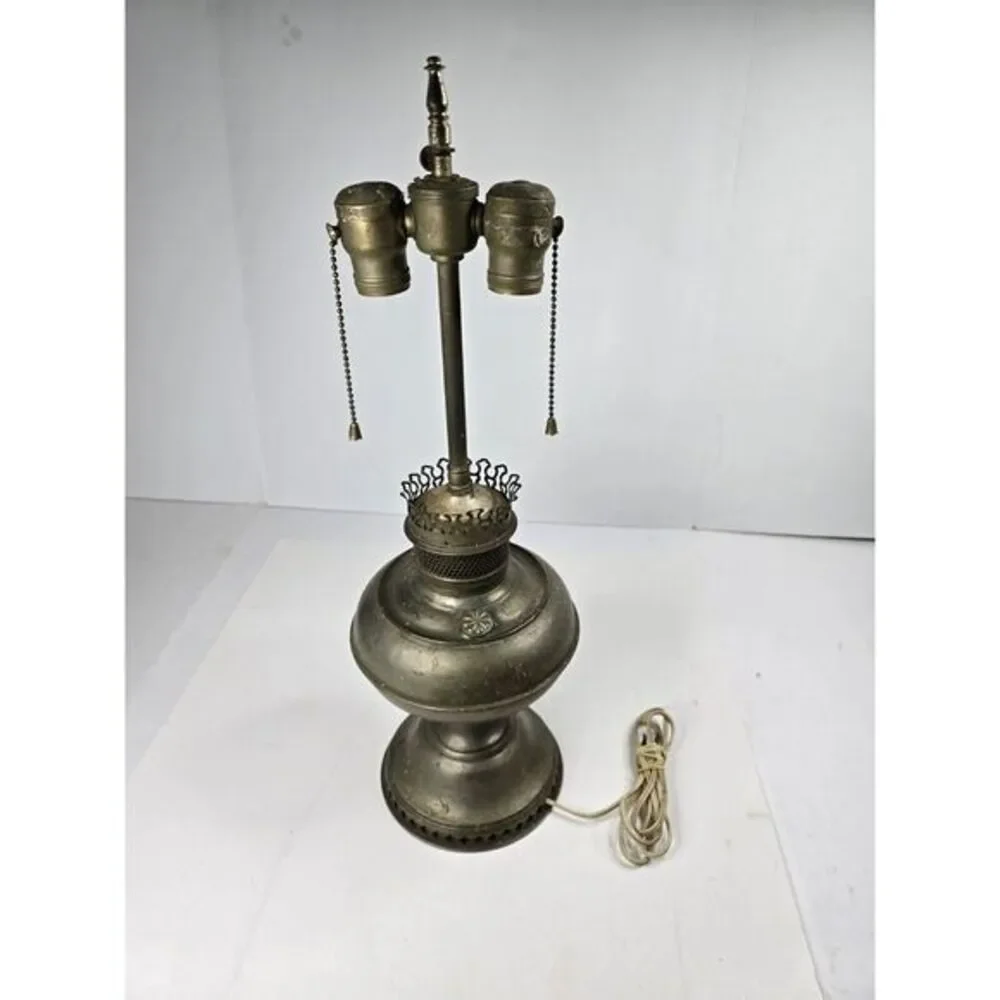 Collectable Vintage Antique Aladdin Oil‎ Lamp Converted Electric Light Vtg Rare