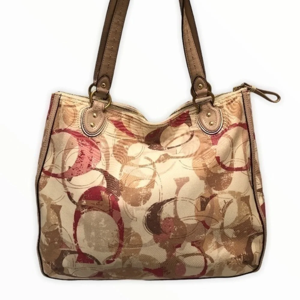 Coach poppy hallie optic c pin white bag