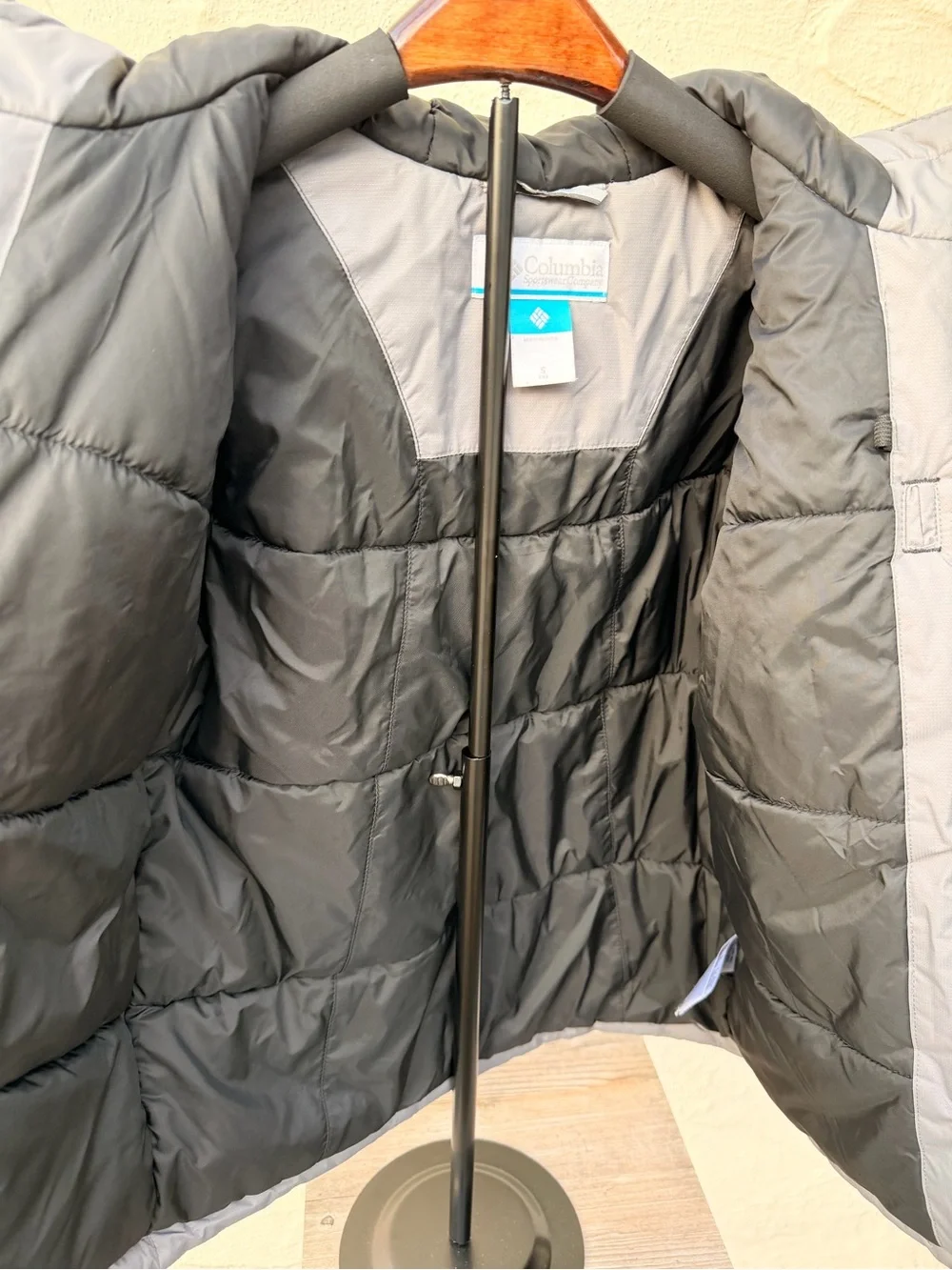 Columbia hood warm shell