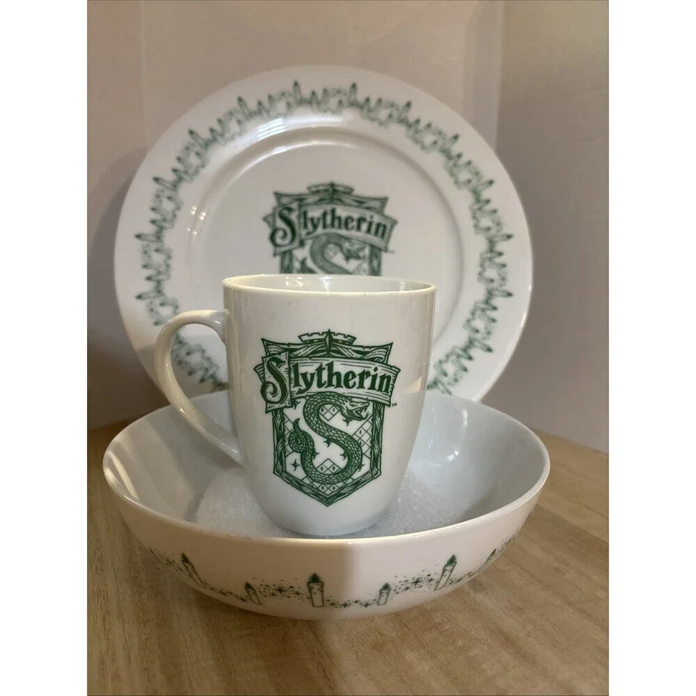 Discontinued Harry Potter Warner Brothers SLYTHERIN Bowl Plate Mug Set