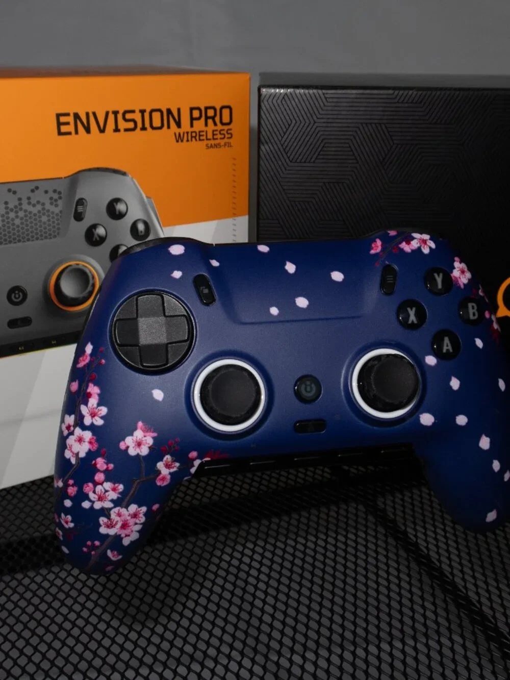 Dark Cherry Blossom Scuf Envision Pro (PC)