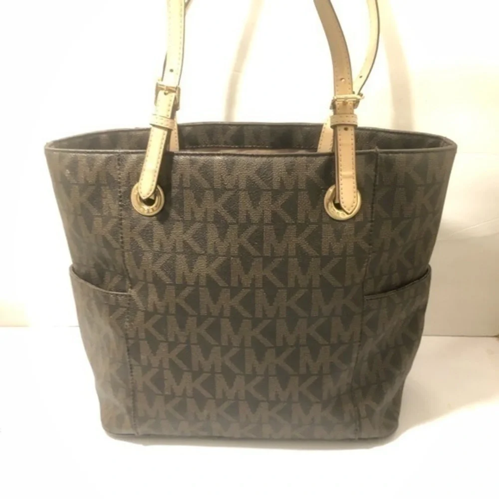 Michael Kors wear straps