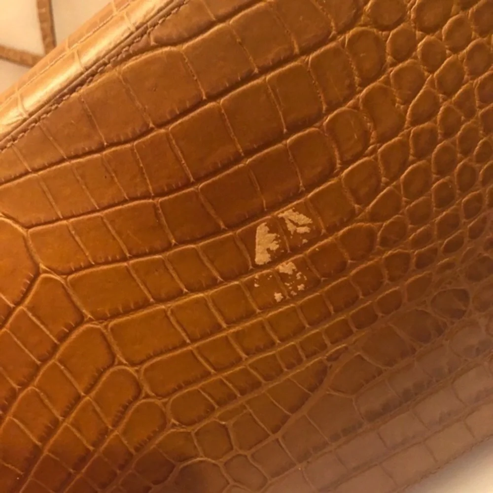 Michael Kors tone bag