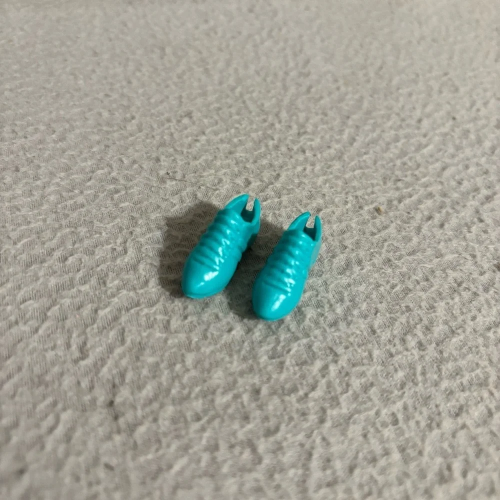 Barbie turquoise sneakers
