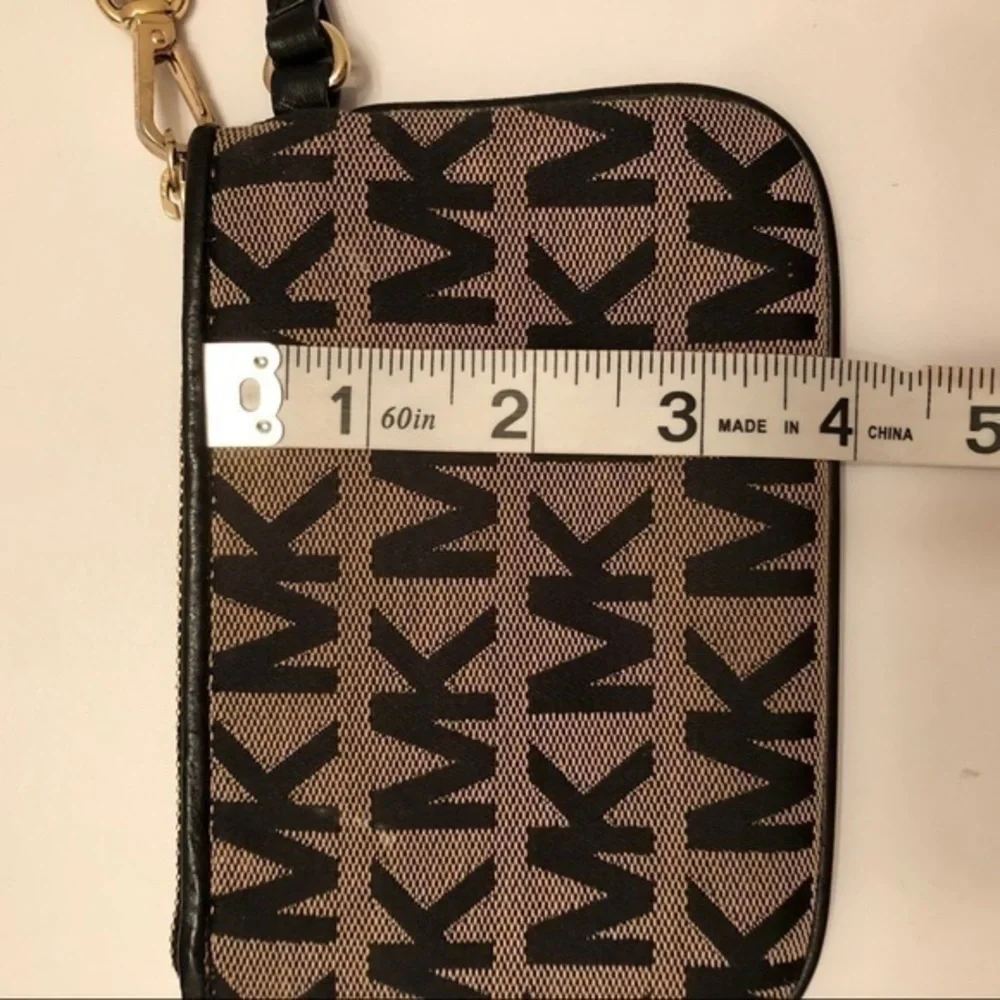 Michael Kors good minor