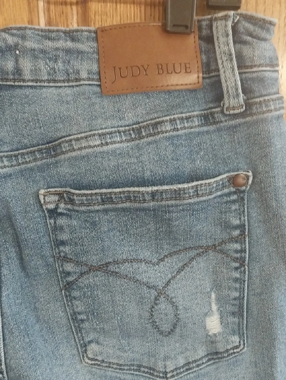 Judy Blue Distressed Crop Wide Leg Frayed Hem Jeans Size 13/31 Blue JB88475