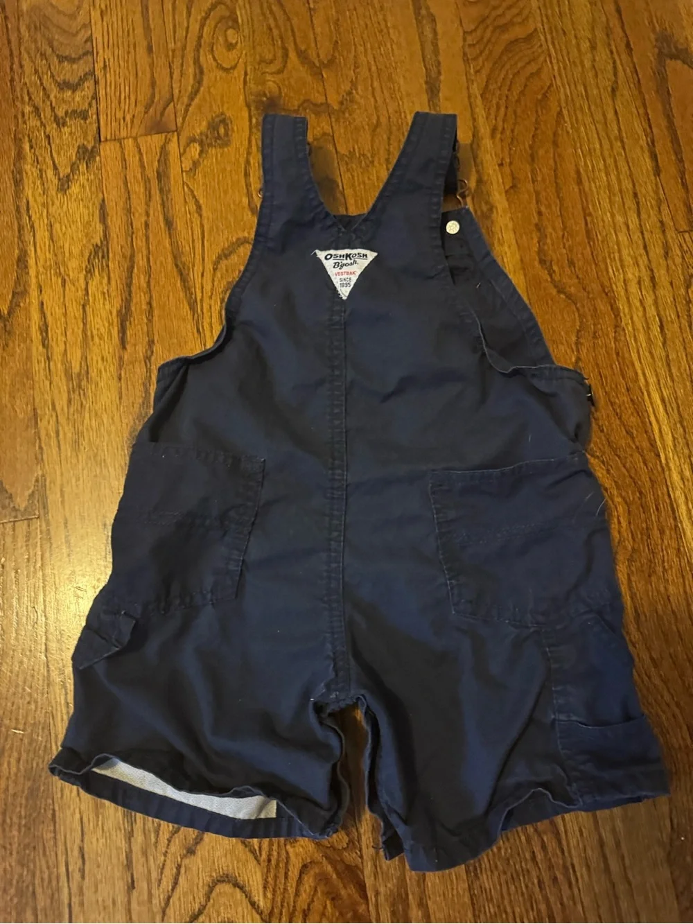 OshKosh Bgosh classic navy