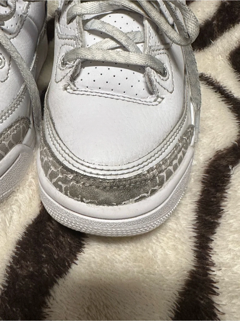 Jordan stylish sneakers