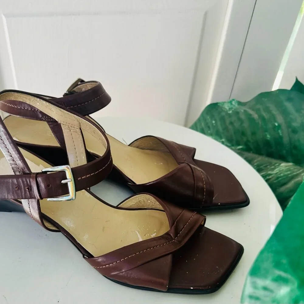 Franco Sarto meets featuring