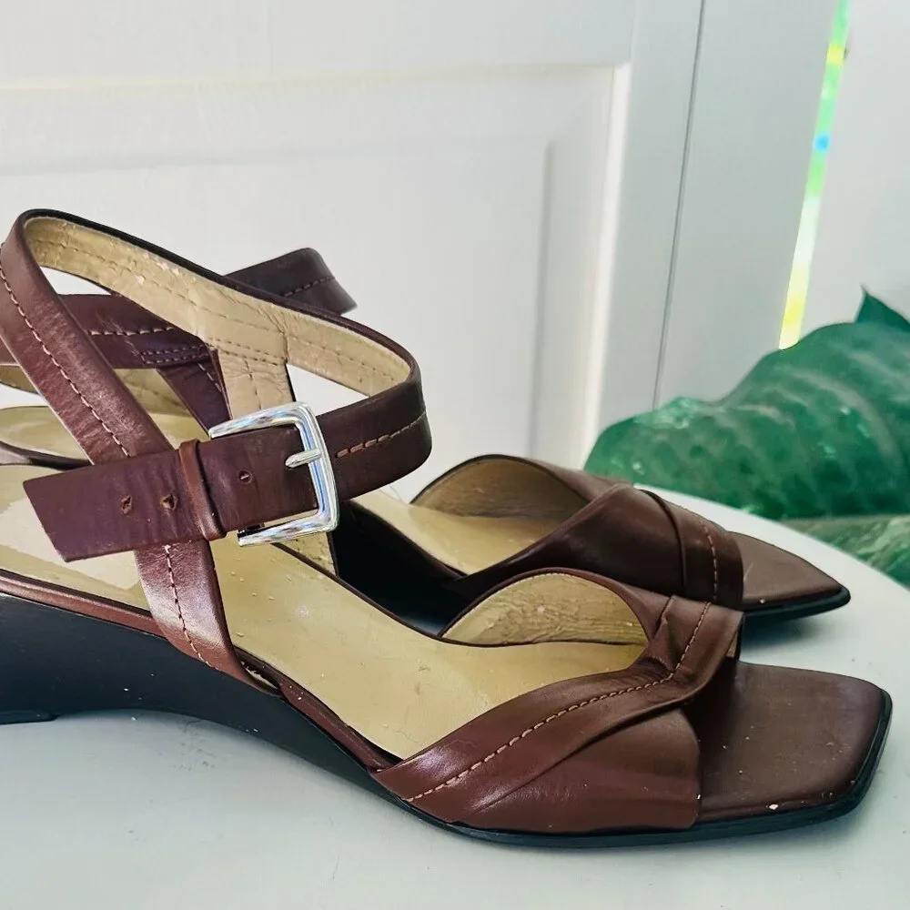 Franco Sarto when significantly square