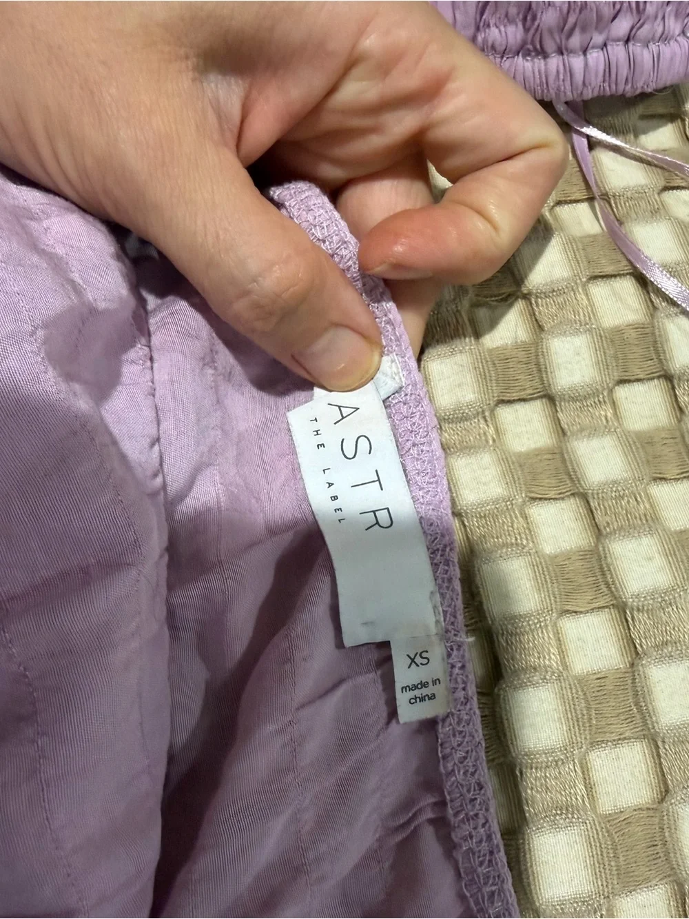 Astr label lilac