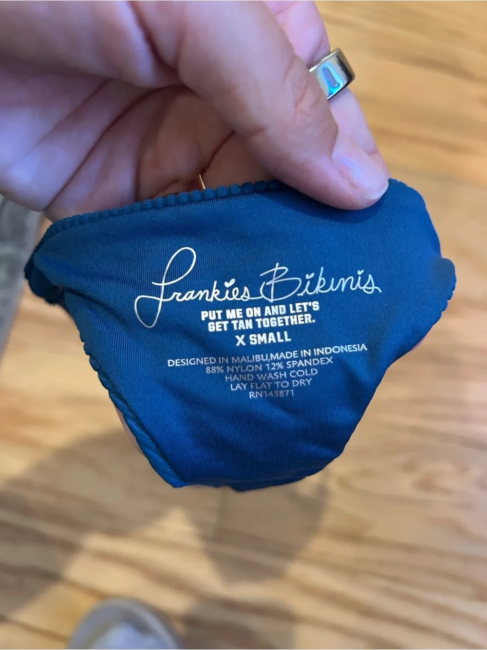 Frankies Bikinis new without