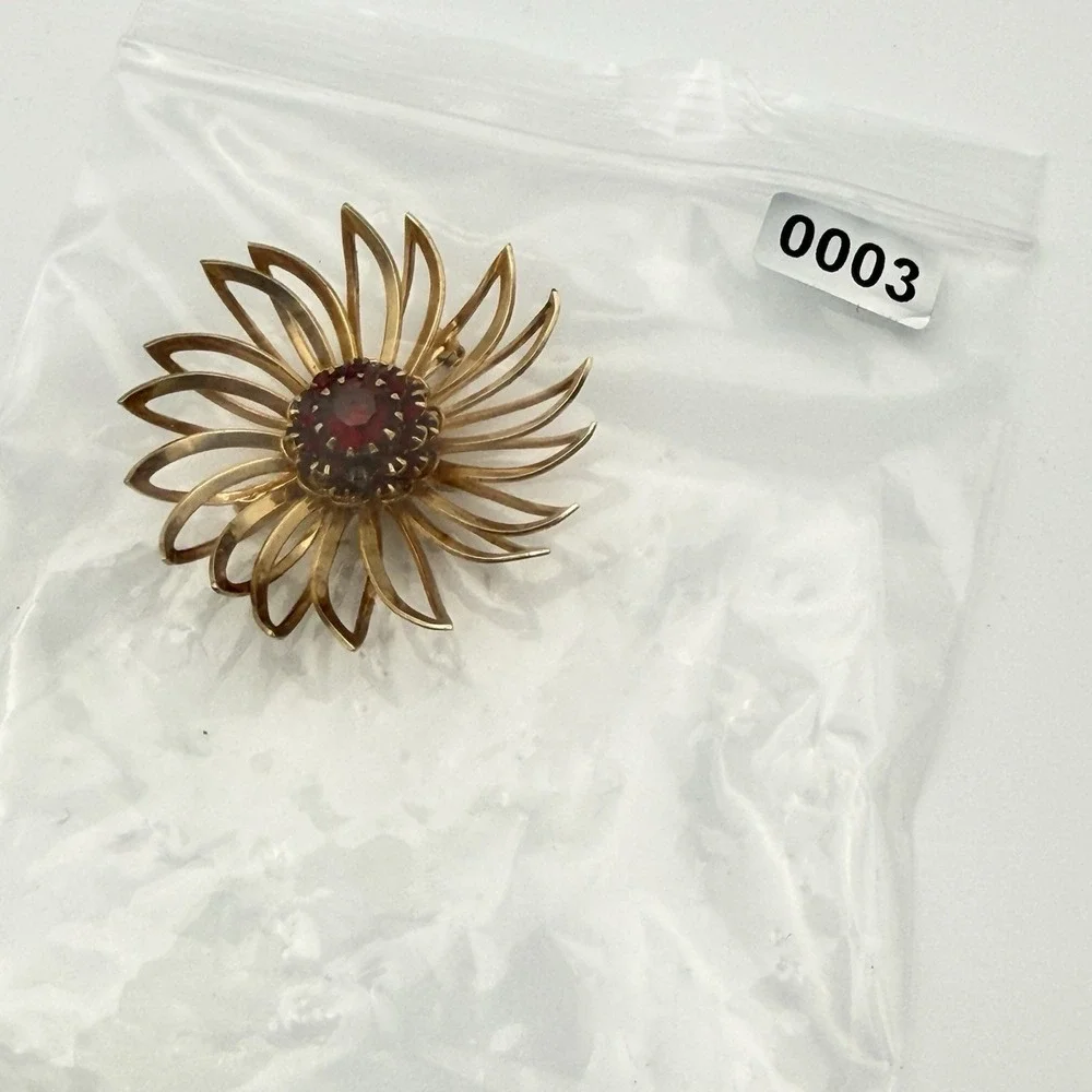 Vintage Sarah Coventry Brooch Flower Gold Tone Red Rhinestone Starburst Pin