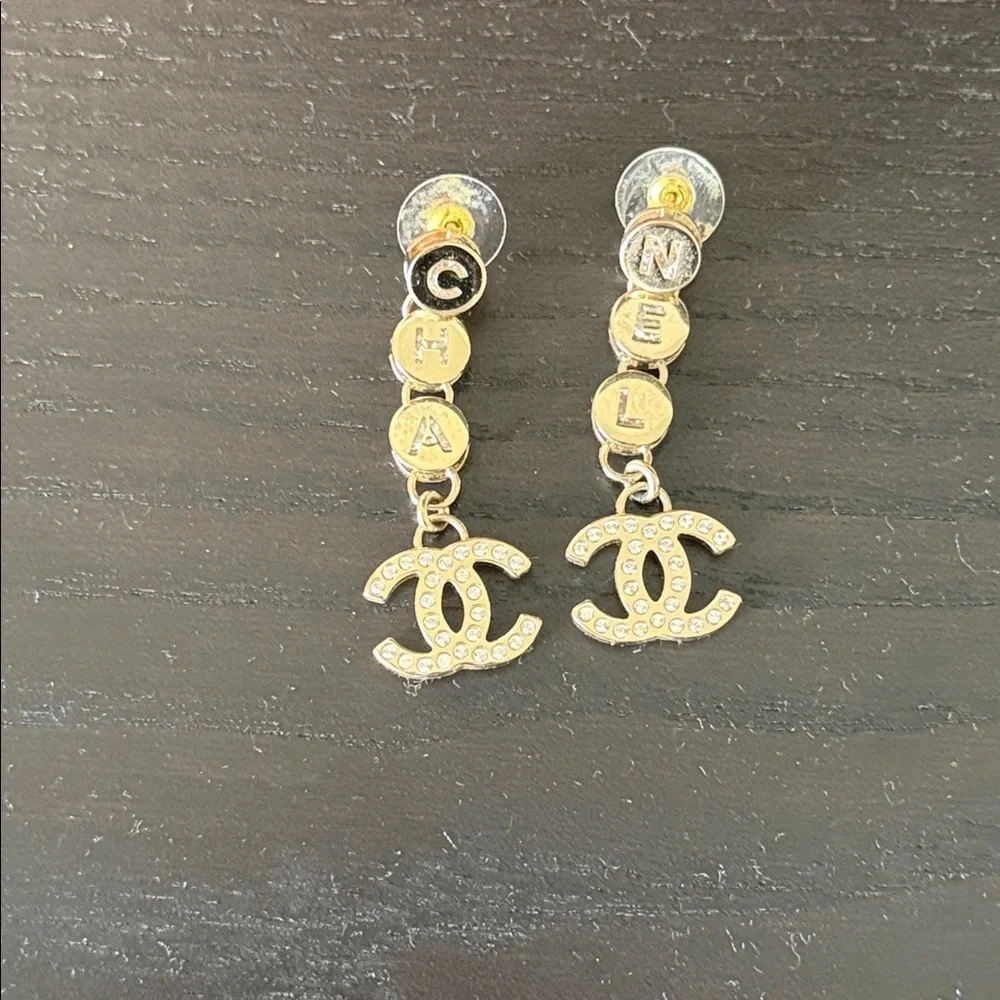 CHANEL earrings drop