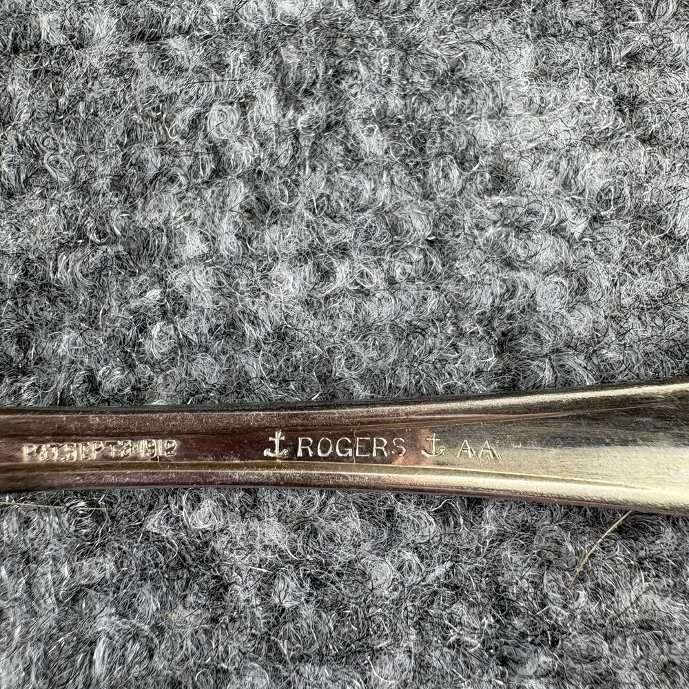 Roy Rogers age utensil please