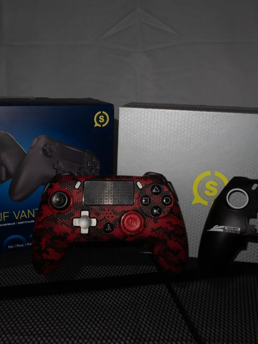 Scuf Vantage 2 (Discontinued) Playstation Controller (2 Faceplates)