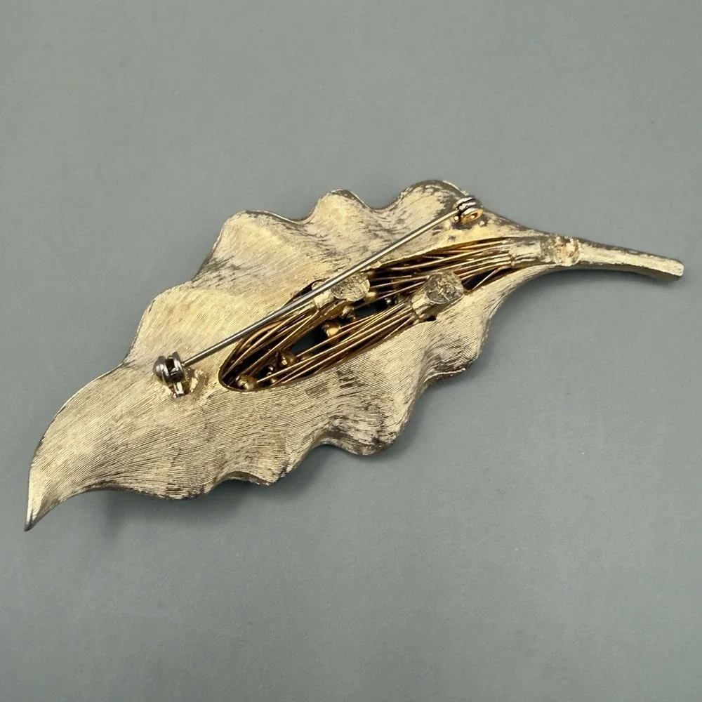 Vintage Gold Tone Leaf Rhinestone Berry Spray Pin Textured Leaf