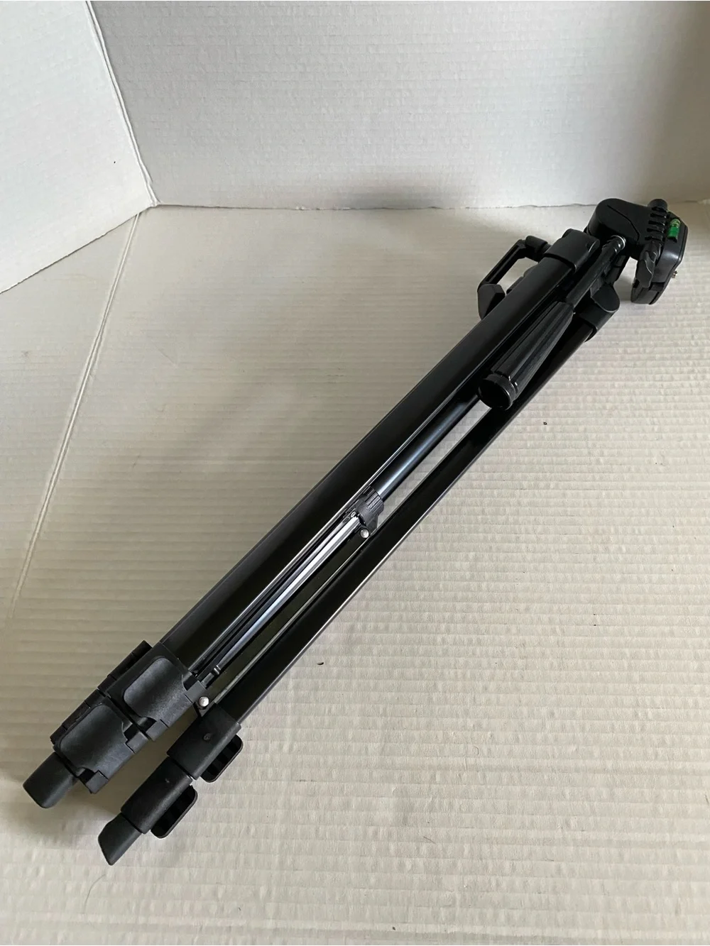 Focus camera tripod