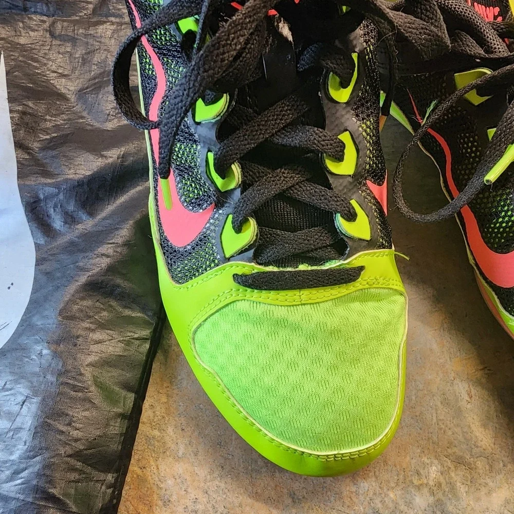 Nike shoe green us
