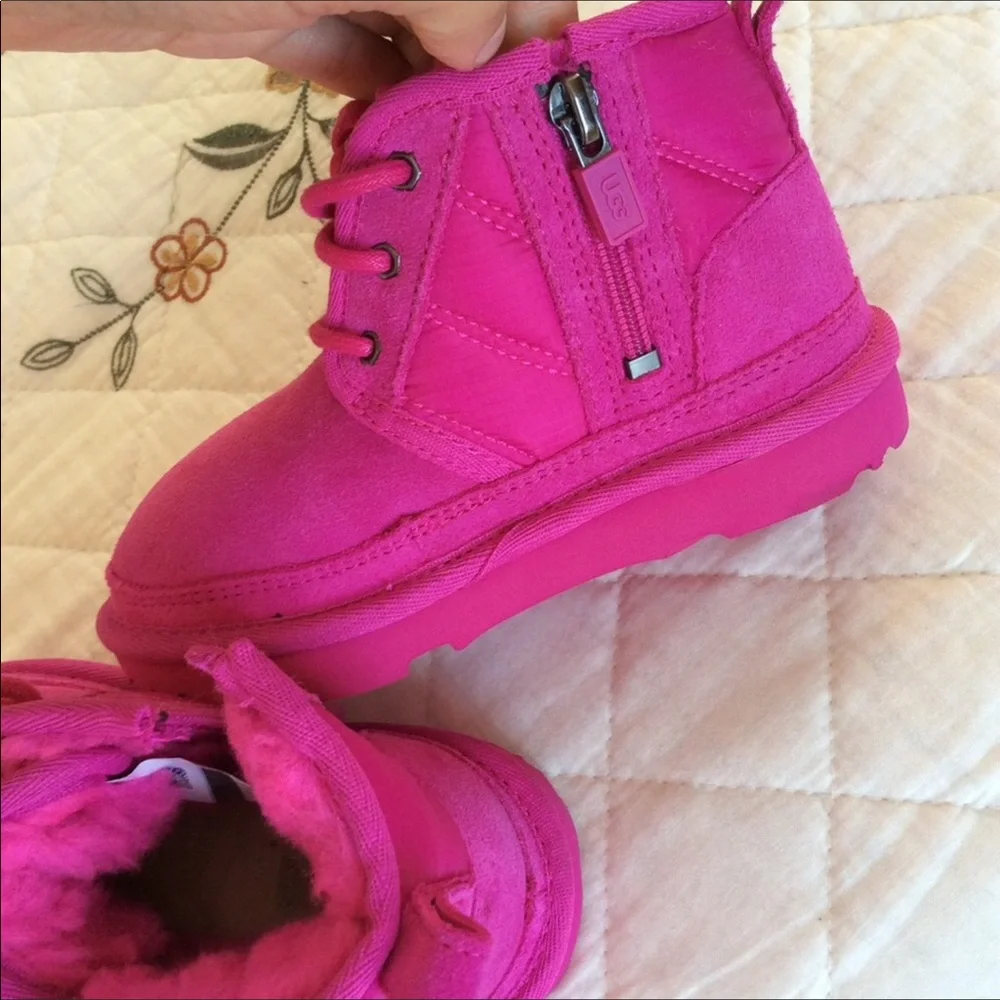 UGG neumel toddler