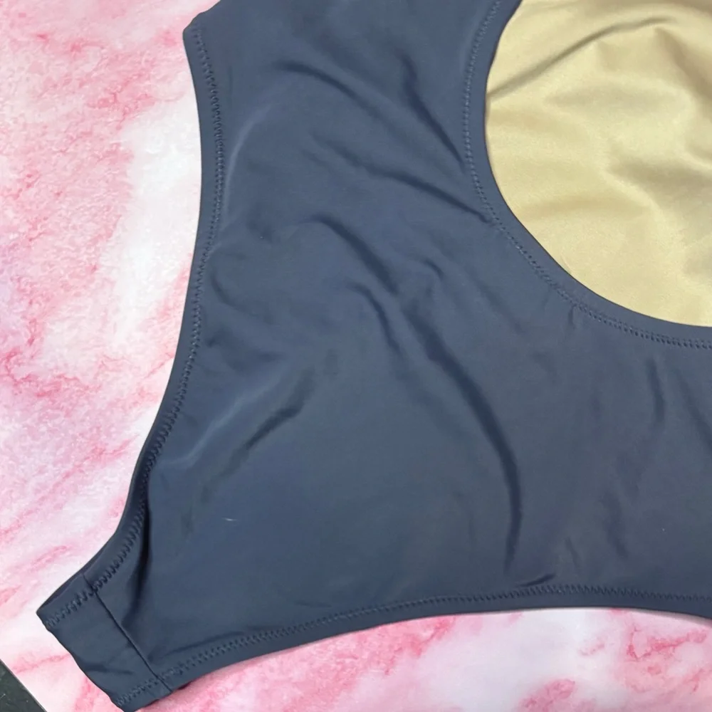 Shade & Shore sleek flattering